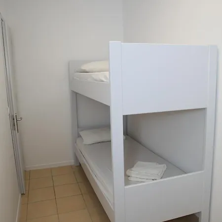 Nikis 3*