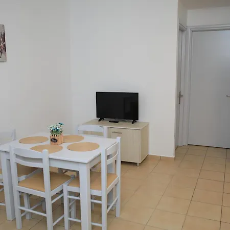 Nikis 3* Panteli