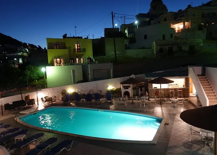 Nikis شقة فندقية 3*