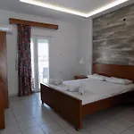Nikis 3*