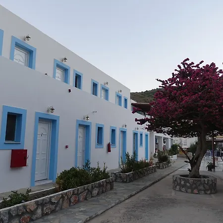Ξενοδοχείο με διαμερίσματα Nikis Παντέλι