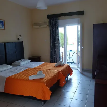 Nikis Aparthotel *