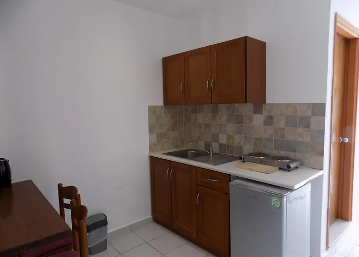 Nikis Lejlighedshotel