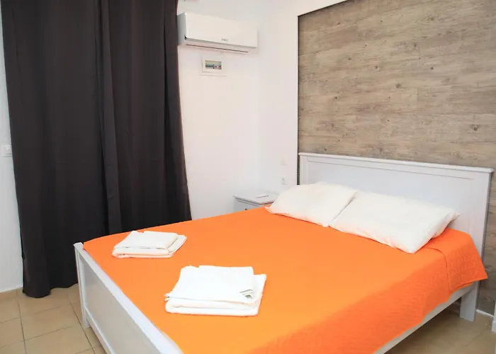 Nikis Lejlighedshotel Panteli